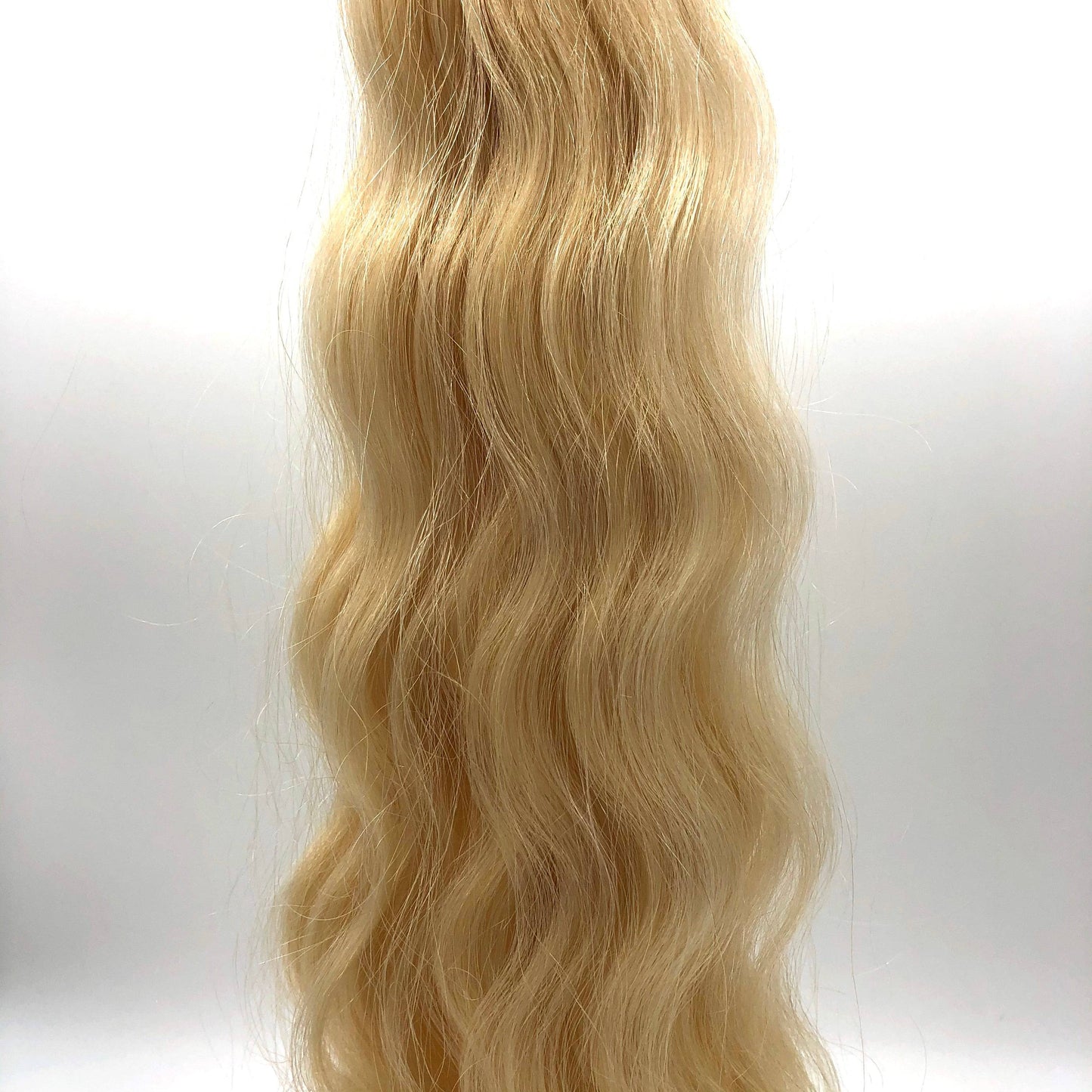 Narcia Remy Siberian - I-Tip - 24" - VIP Extensions