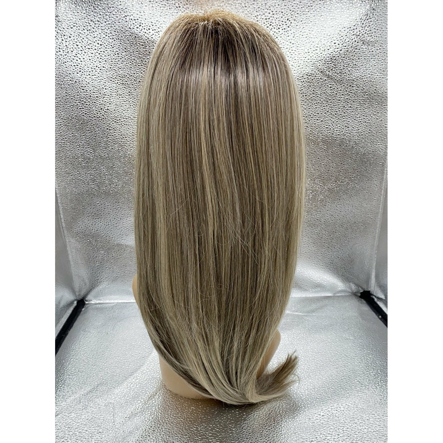 SCENE STEALER - Wig by Raquel Welch - VIP Extensions