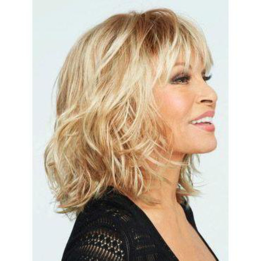STOP TRAFFIC AVERAGE WIG By Raquel Welch - BeautyGiant USA